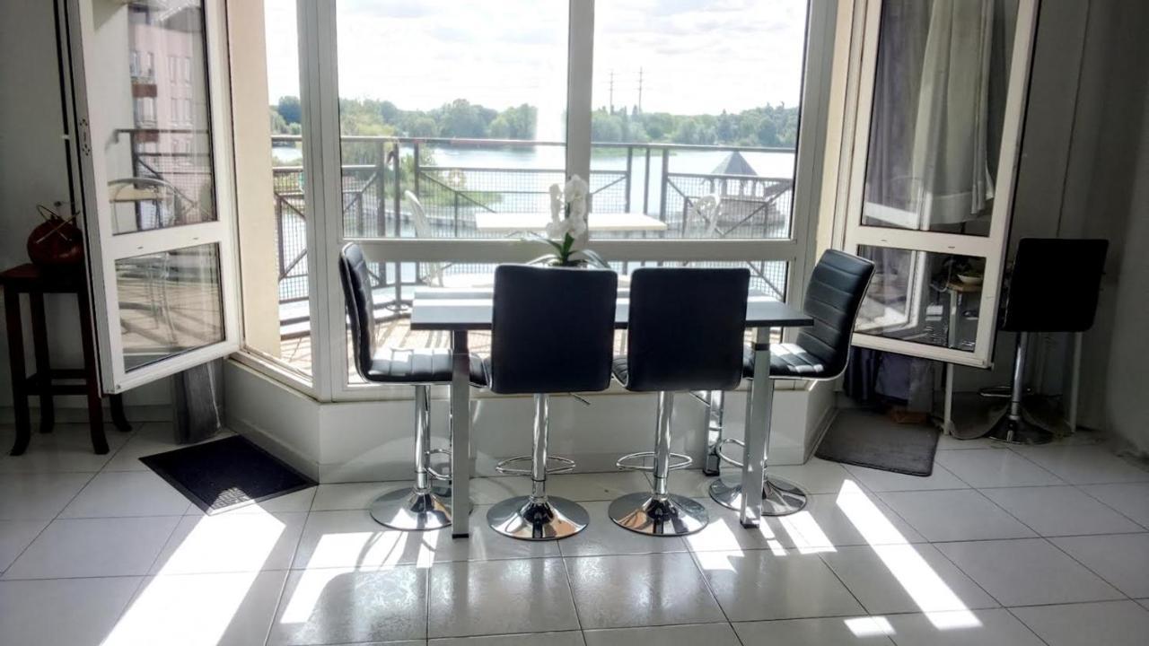 Créteil Vue Exceptionnelle Sur Le Lac מראה חיצוני תמונה