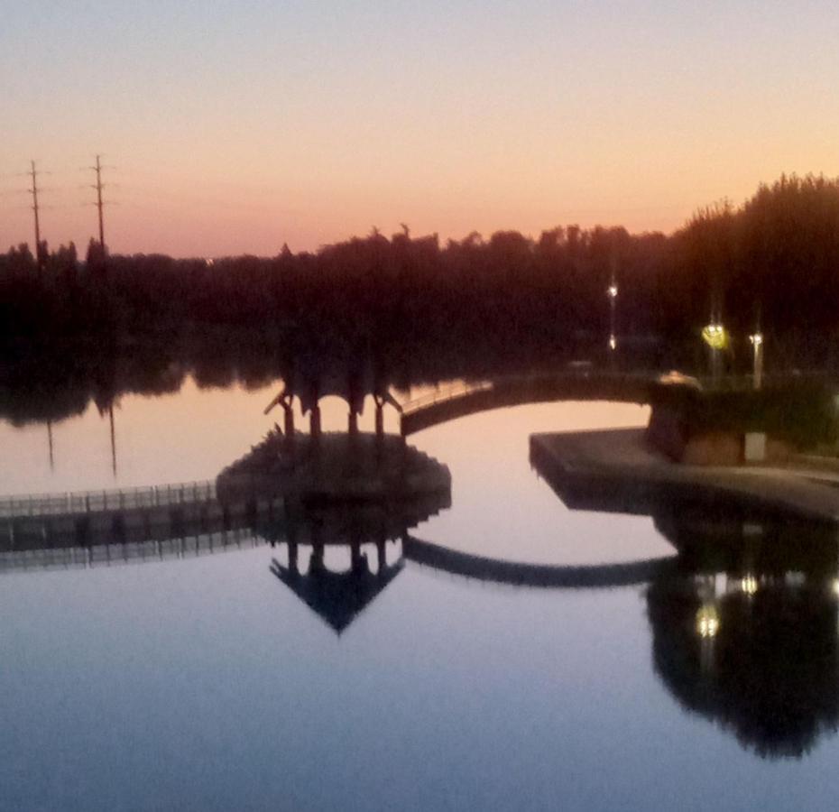 Créteil Vue Exceptionnelle Sur Le Lac מראה חיצוני תמונה