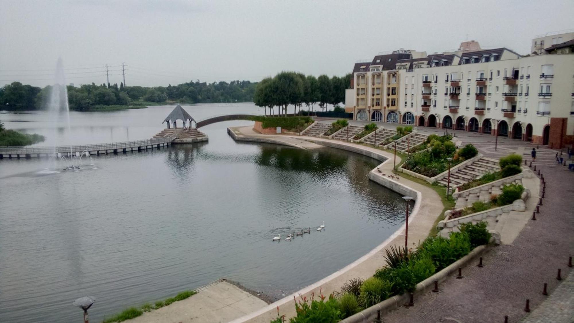 Créteil Vue Exceptionnelle Sur Le Lac מראה חיצוני תמונה